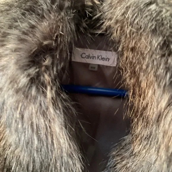 Calvin Klein Faux Fur vest - Picture 7 of 7
